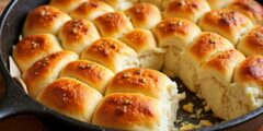 Easy Skillet Dinner Rolls